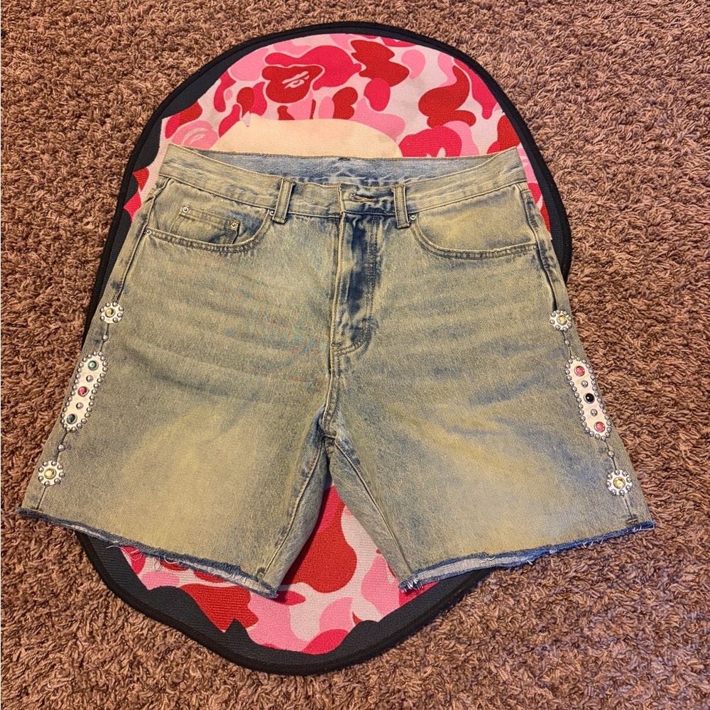 MNML Blue Jean Shorts Distressed Light Wash
